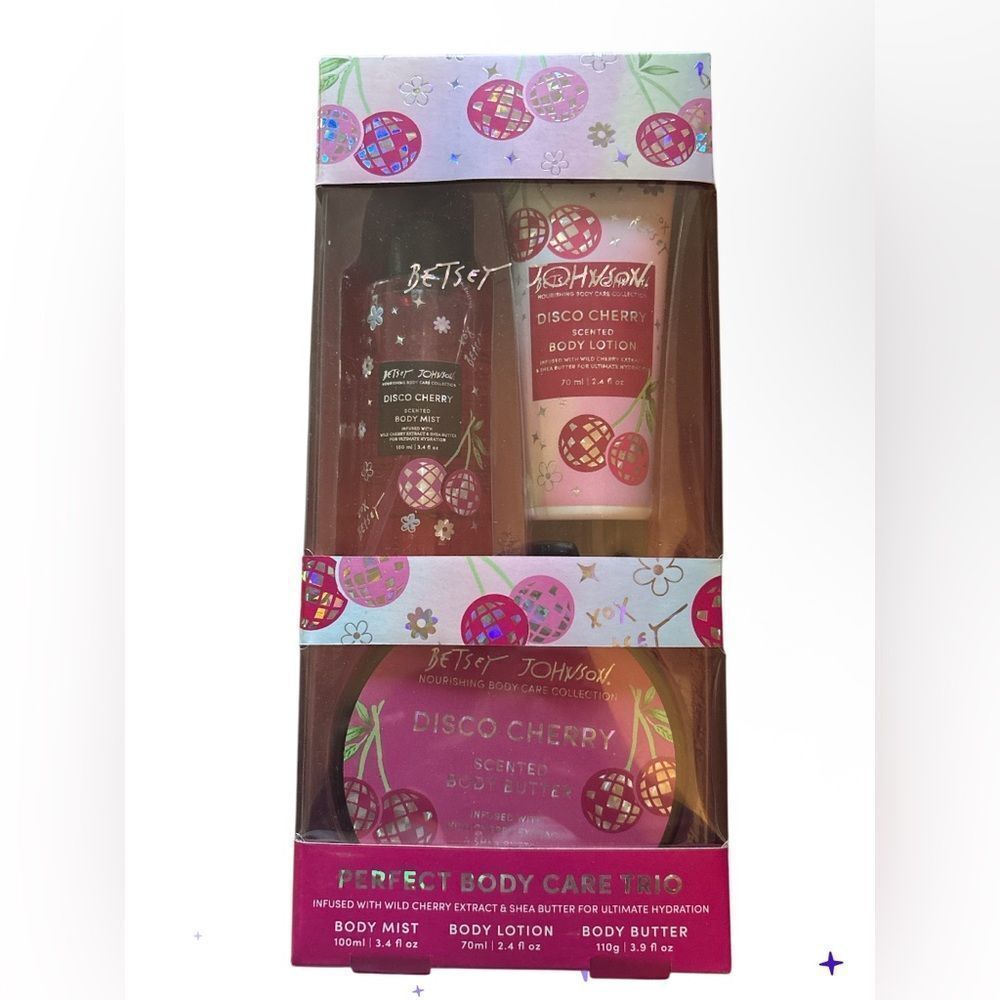 Betsey Johnson NEW Perfect Body Care Trio
in the "Disco‎ Cherry" scent 3pc set